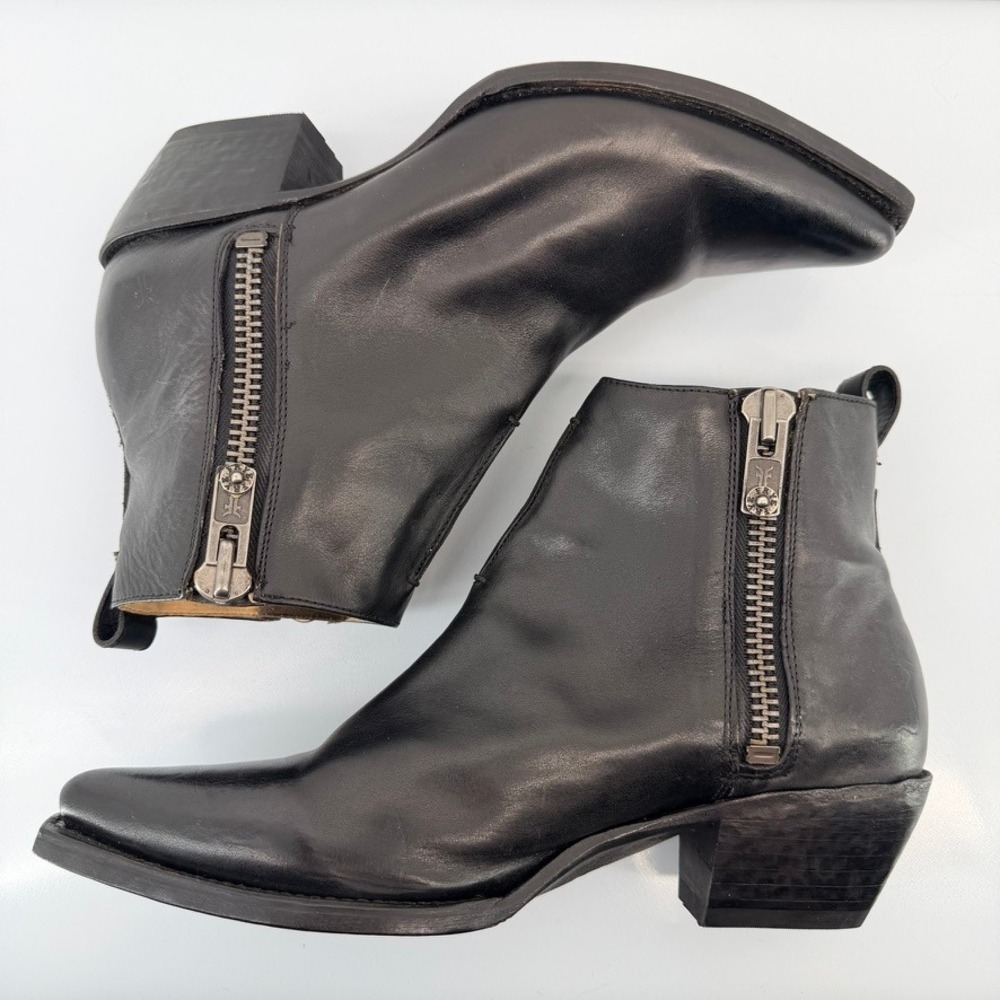 Frye Sacha Moto Shortie Black Leather Ankle Boots Pointed Toe 10B 3470008